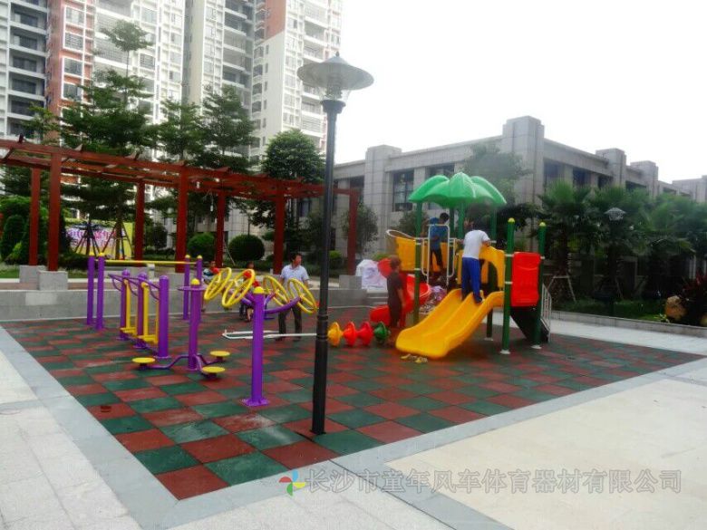 抚州金溪县公园健身器材 小区户外健身路径批发 童年风车体育用品公司(图1) 抚州金溪县公园健身器材 小区户外健身路径批发 童年风车体育用品公司(图1)