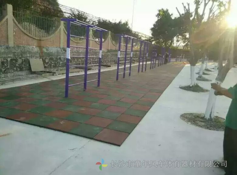 抚州金溪县公园健身器材 小区户外健身路径批发 童年风车体育用品公司(图5) 抚州金溪县公园健身器材 小区户外健身路径批发 童年风车体育用品公司(图5)