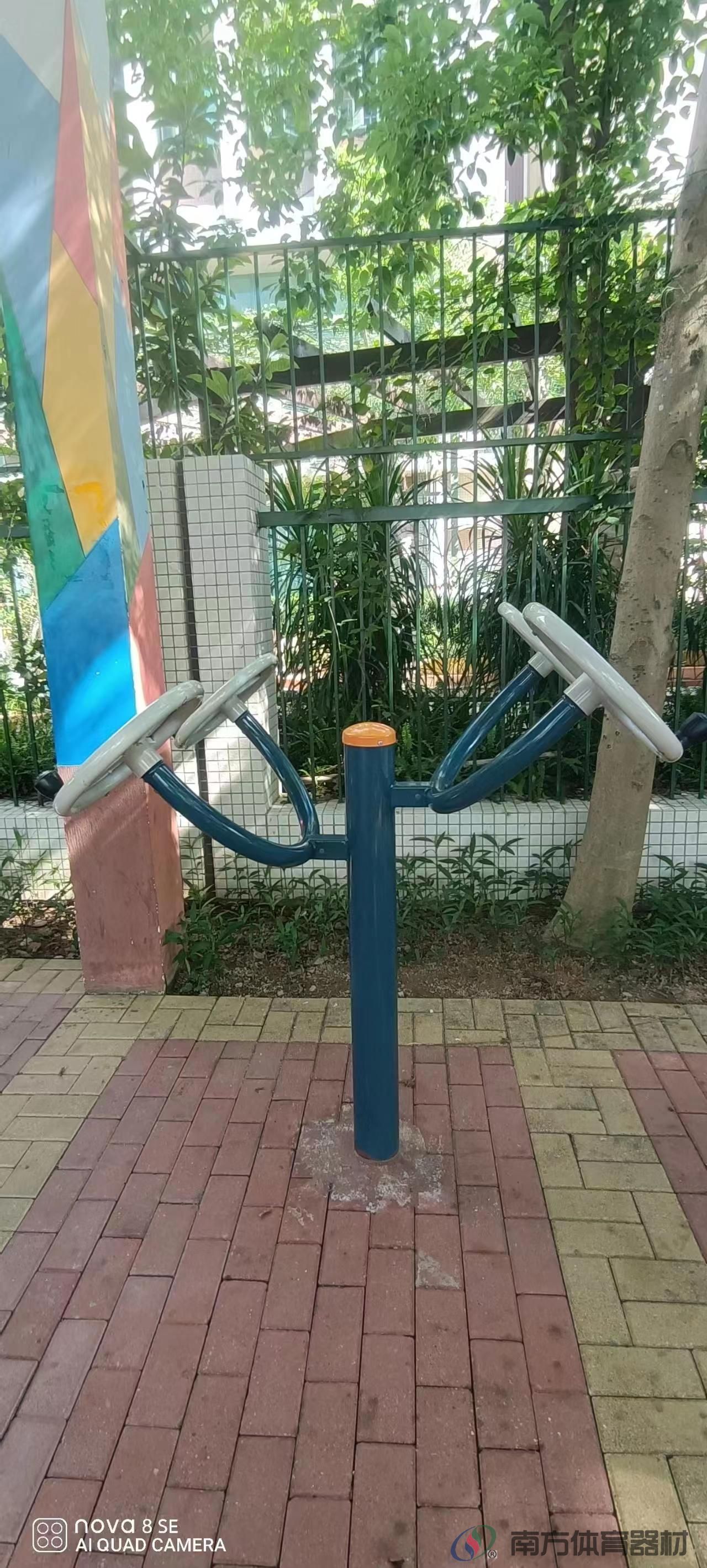 凤凰小学社区公园(图4) 凤凰小学社区公园(图4)