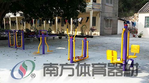 户外健身器材